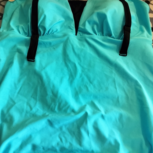 Maternity Swimwear, Adjustable Strap and Drawstring Waist Turquoise Color. - Picture 1 of 6